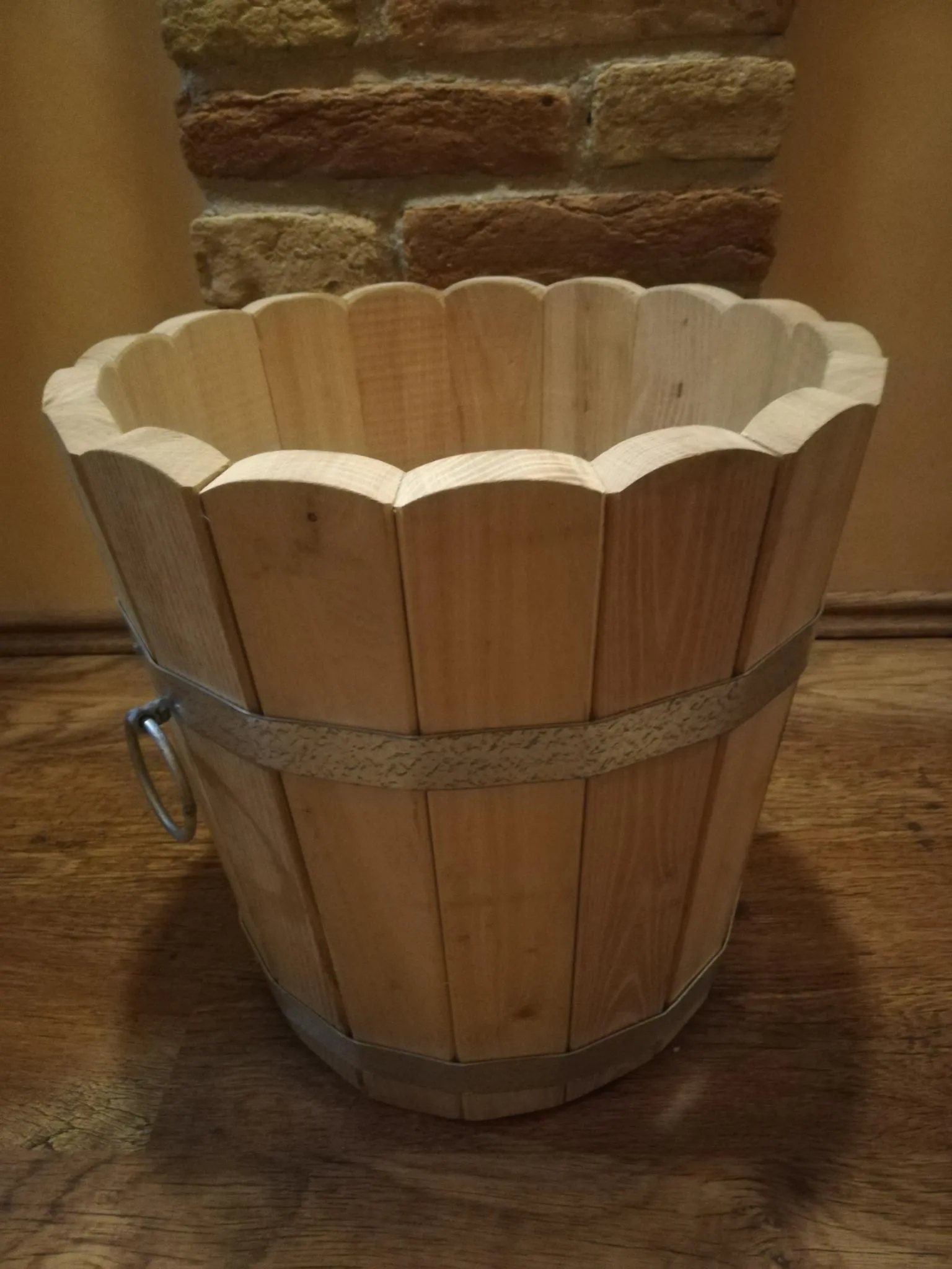 Sonstige Produkte aus Akazienholz